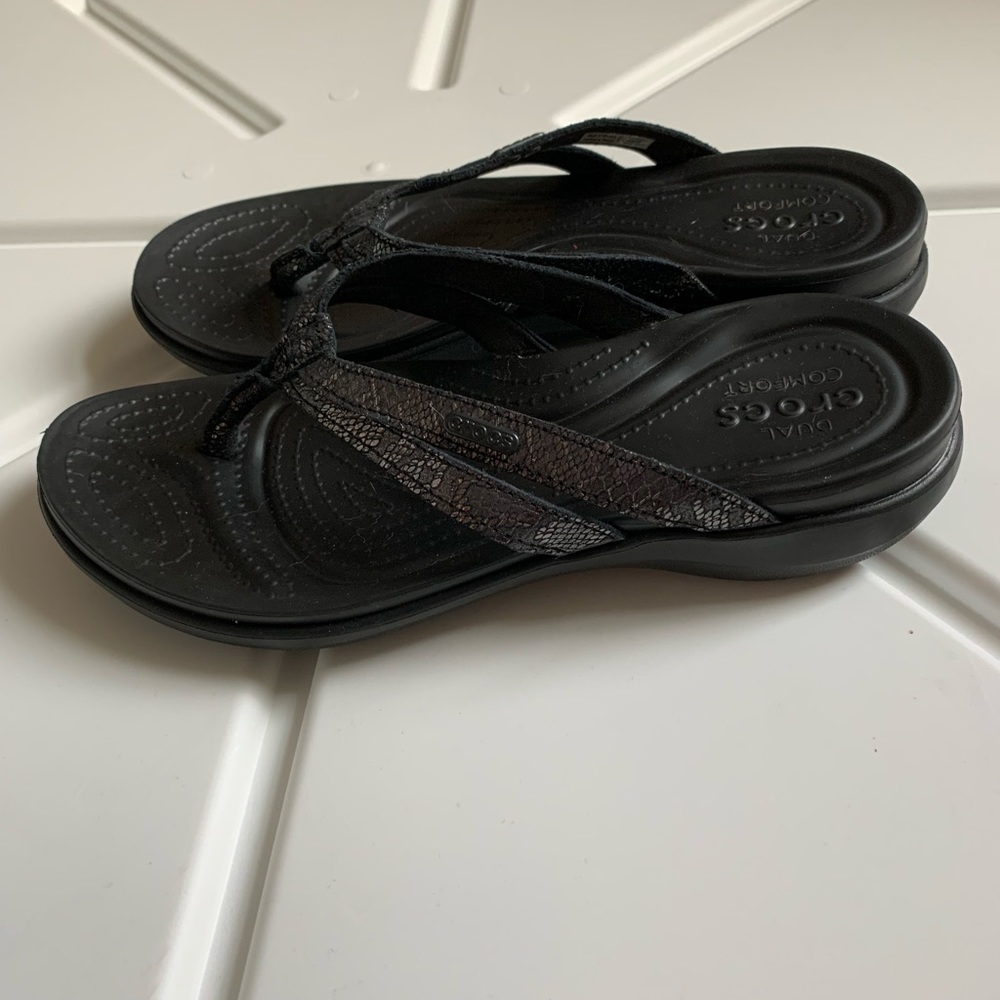 Crocs flip flops size 9 black